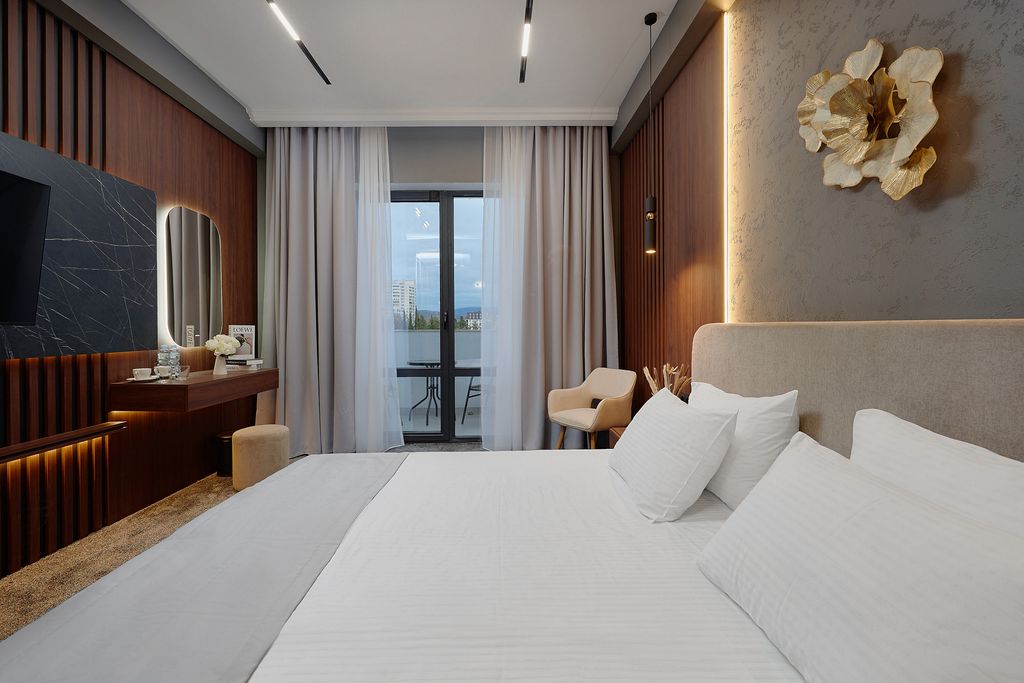 СПА отель Грейс Глобал — Трёхместный номер стандарт улучшенный с балконом и доп местом