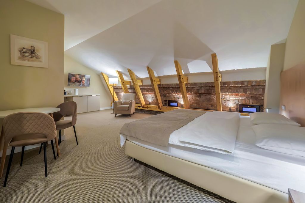 Дом Тат — Двухместный номер с 1 кроватью комфортный на мансарде