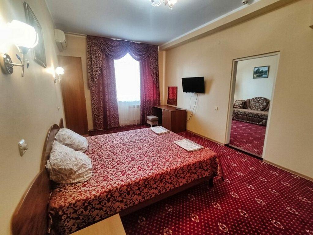Анапский Бриз — Семейный номер двухкомнатный Люкс