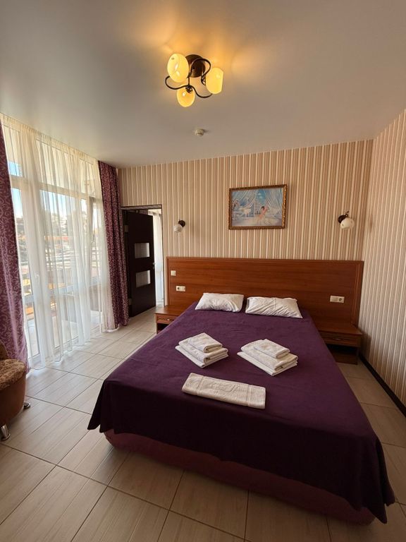 Феникс — Семейный номер двухкомнатный 4х местный