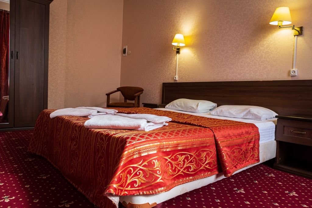 Застава — Семейный номер люкс