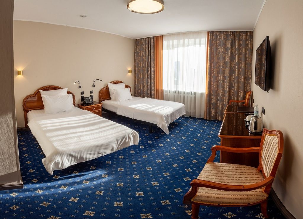 Парус — Двухместный номер с 2 отдельными кроватями стандарт