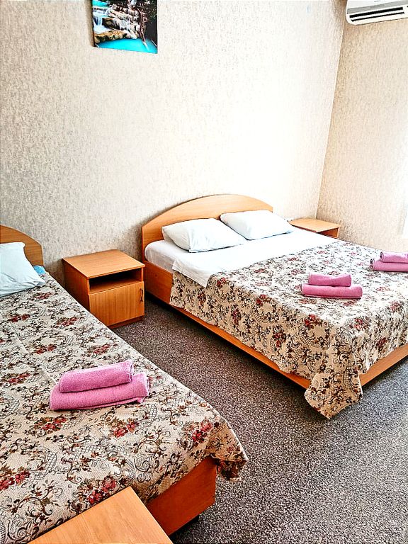 Ласточкино гнездо — Четырёхместный номер эконом