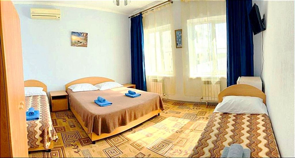 Ласточкино гнездо — Четырёхместный номер эконом