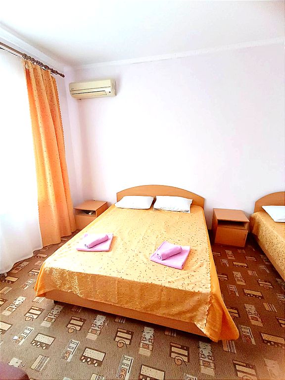 Ласточкино гнездо — Четырёхместный номер стандарт