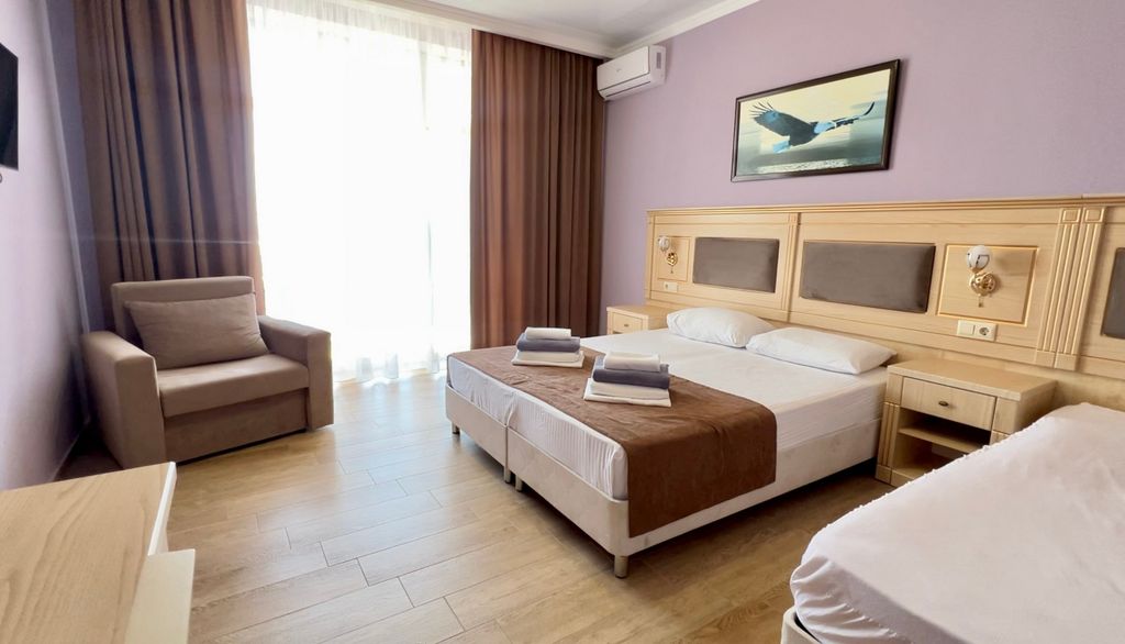 Седьмое небо — Четырёхместный номер  стандарт