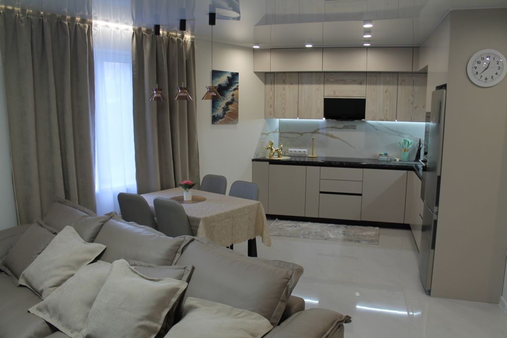 Восток — Семейный номер трехкомнатная