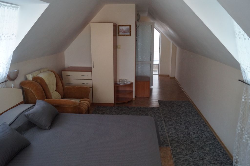 У Чехова — Четырёхместный номер