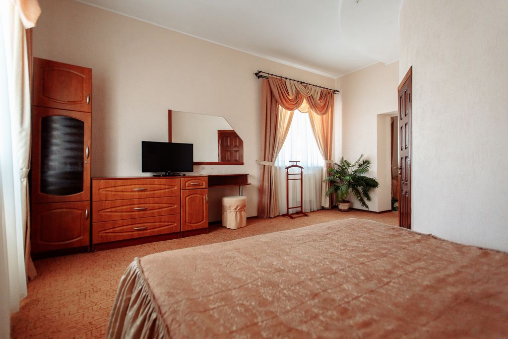 Мыс — Четырёхместный номер люкс