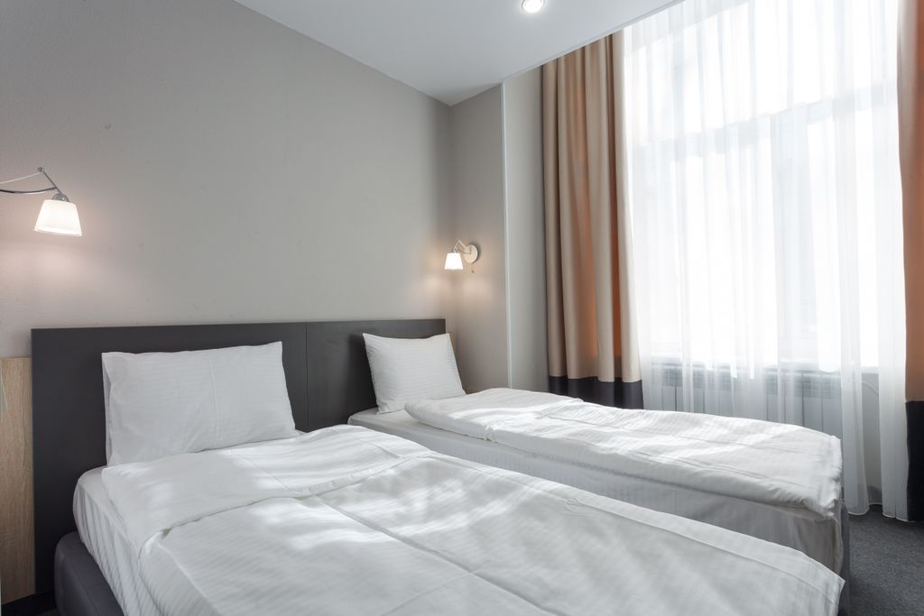 Максим Белая Башня — Двухместный номер с 2 отдельными кроватями стандарт