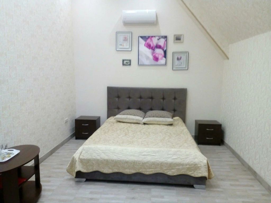 Вектор В — Двухместный номер с 1 кроватью улучшенный