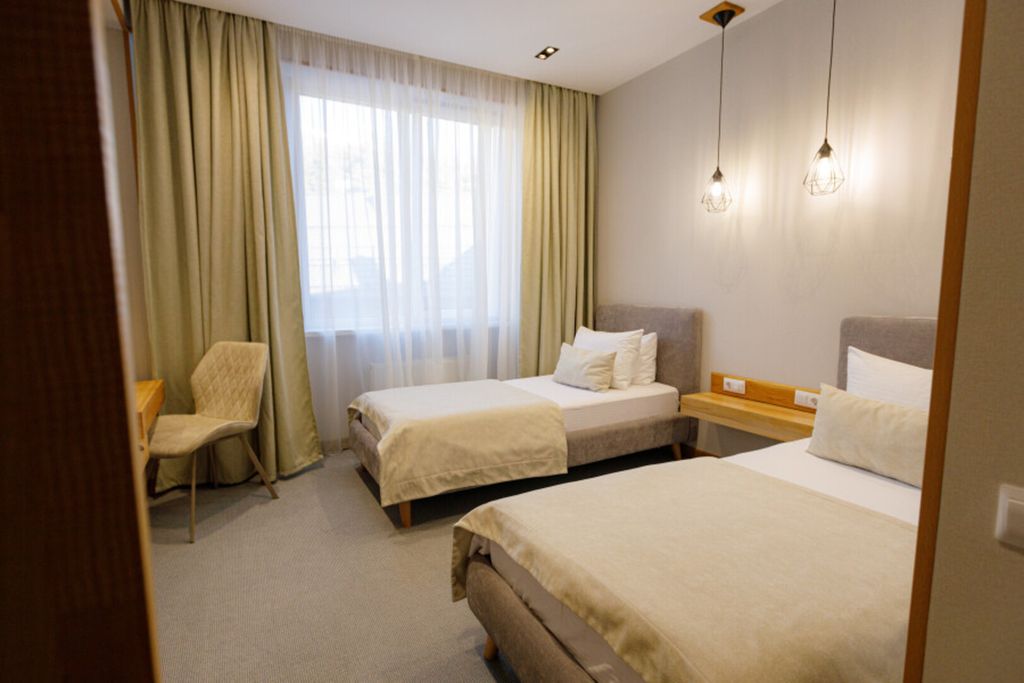 Grizzly — Двухместный номер с 2 отдельными кроватями полулюкс (раздельный)