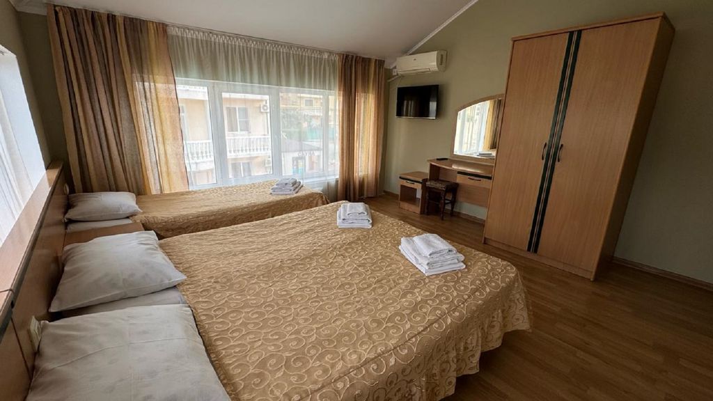 Клевер — Трёхместный номер СТАНДАРТ Трехместный