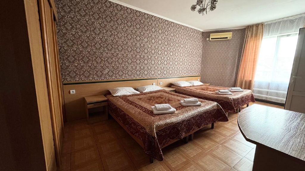 Клевер — Четырёхместный номер СТАНДАРТ Четырехместный