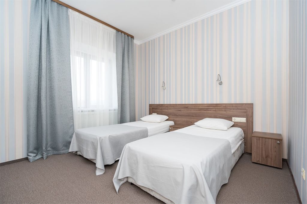 Регина Малые Клыки — Двухместный номер с 2 отдельными кроватями Стандарт