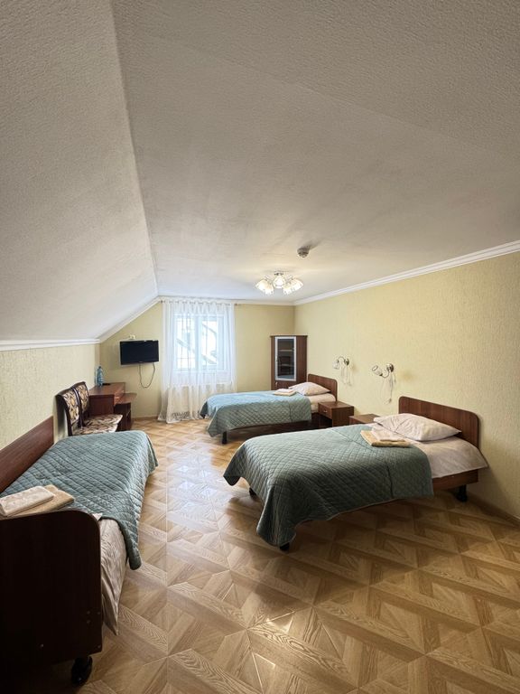 Эльтур — Трёхместный номер стандарт