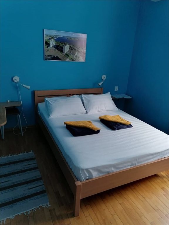 Кают-компания — Семейный номер с общей ванной комнатой