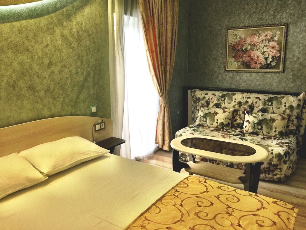 Людмила — Двухместный номер с 1 кроватью комфорт с балконом