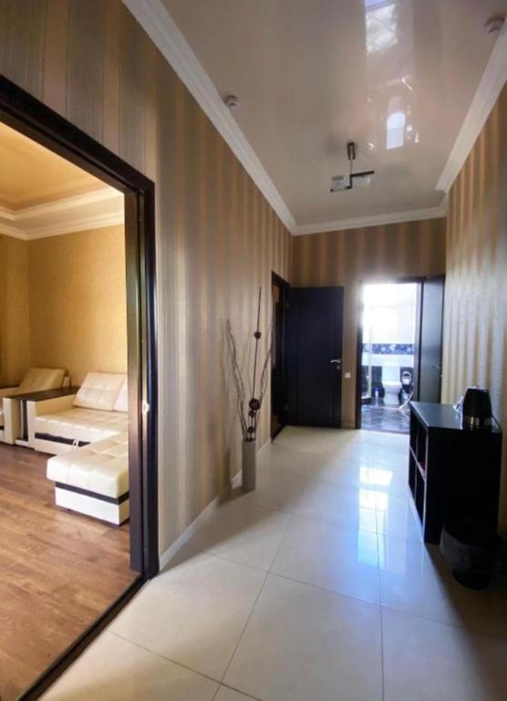 На Кирова — Семейный номер улучшенный с видом на город