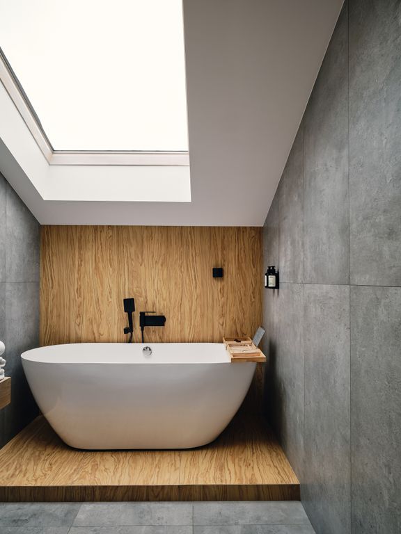 La Cite — Четырёхместный номер Люкс с ванной, мансардными окнами, кроватью размера king-size, мини-кухней