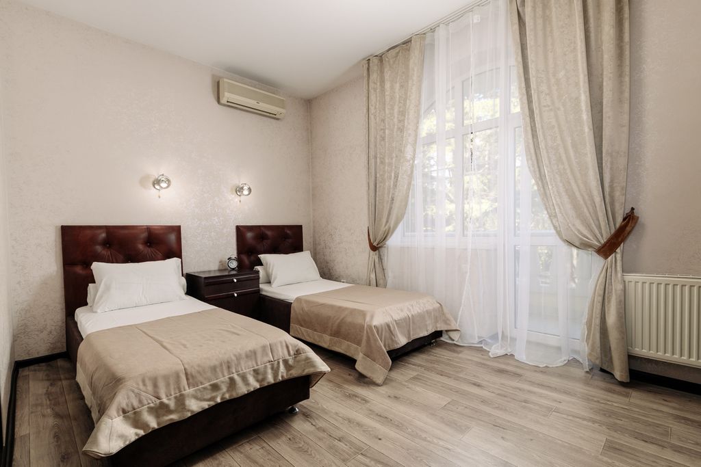 Новое Время — Двухместный номер с 1 кроватью и балконом