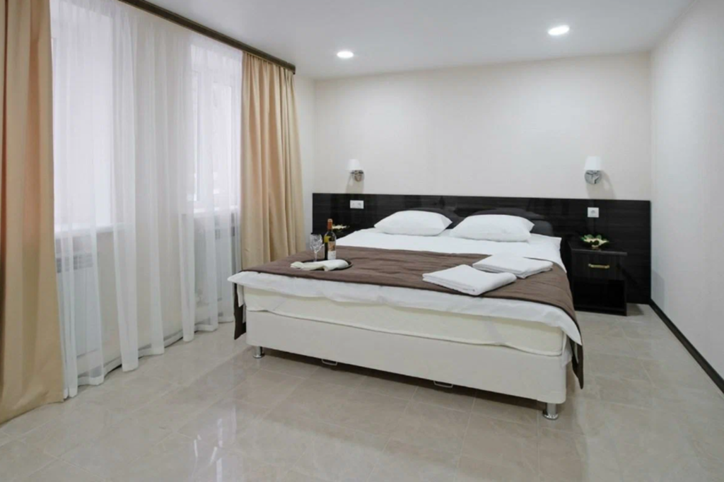 Менуа — Семейный номер люкс 5 местный