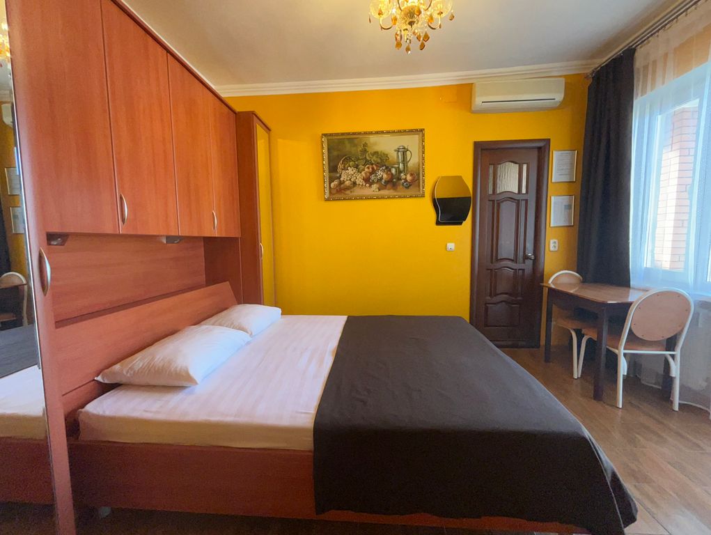 Отдых у Александра — Двухместный номер с 1 кроватью полулюкс с балконом