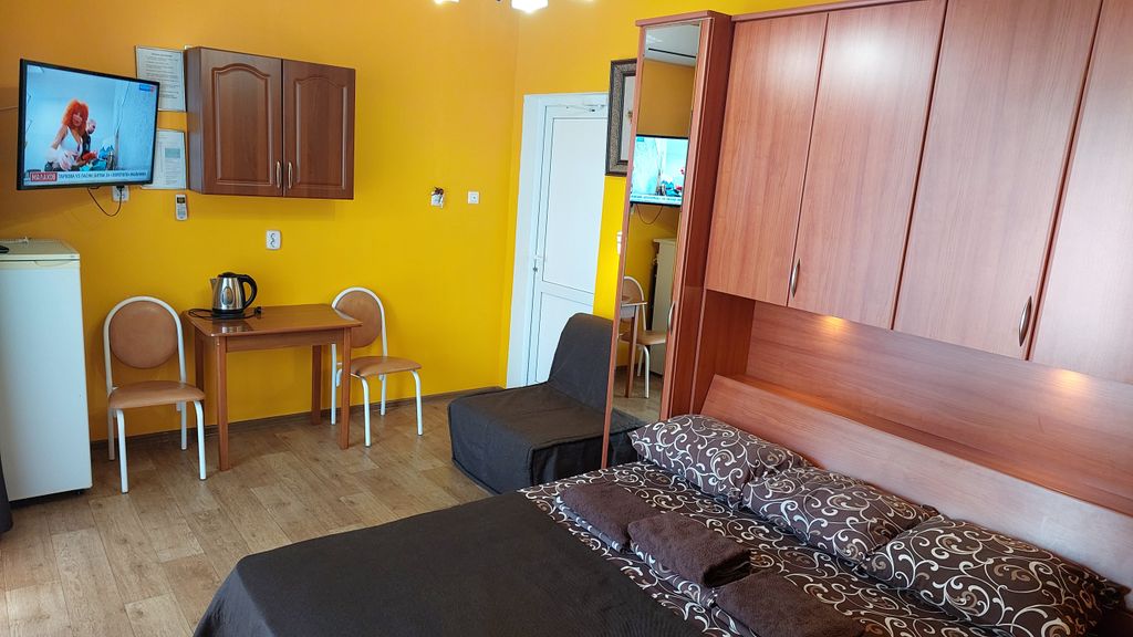 Отдых у Александра — Двухместный номер с 1 кроватью полулюкс с балконом 2+1