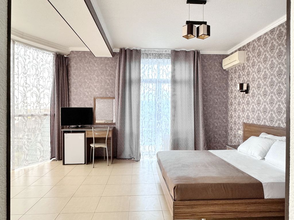 Триера — Трёхместный номер полулюкс