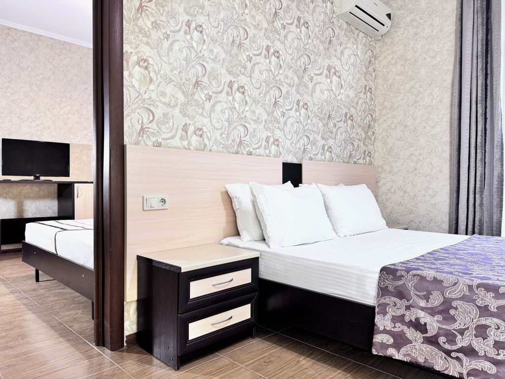 Триера — Семейный номер 2-комнатный 4-местный