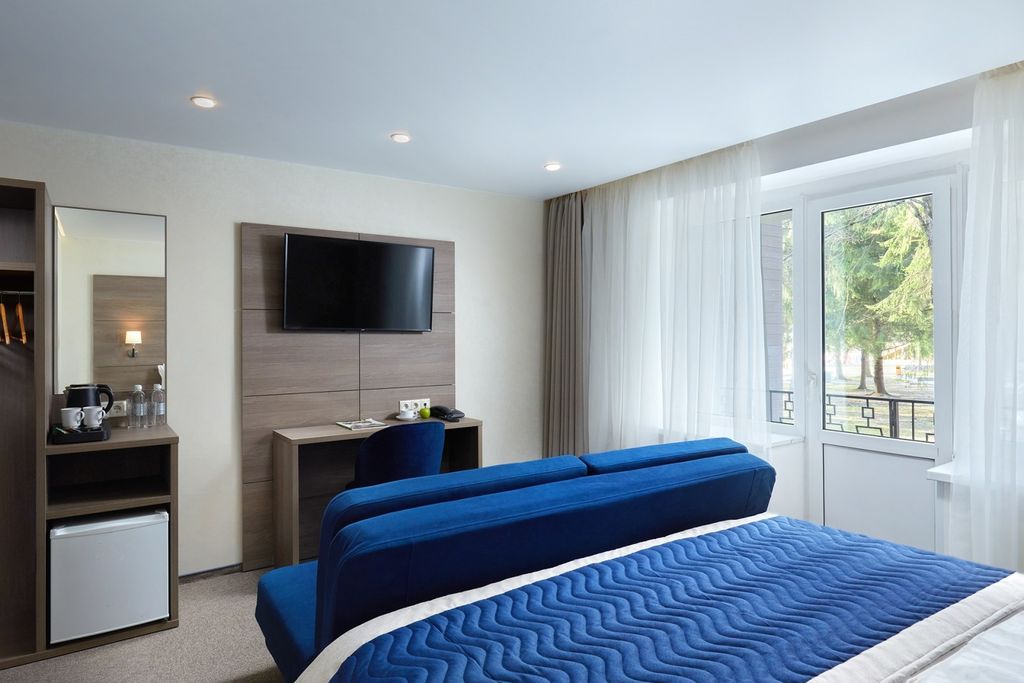 Звенигород — Двухместный номер с 1 кроватью улучшенный стандарт (корпус 4)