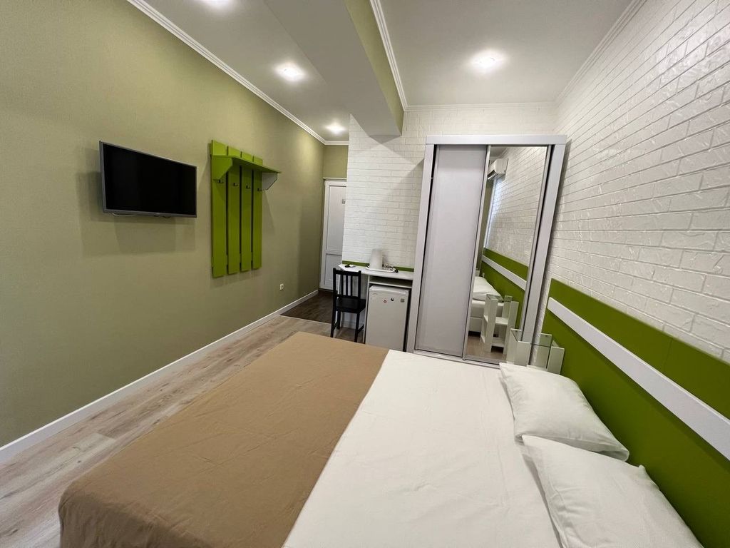 Палуба — Двухместный номер с 2 отдельными кроватями  с 2 кроватями или 1 двуспальной кроватью и балконом