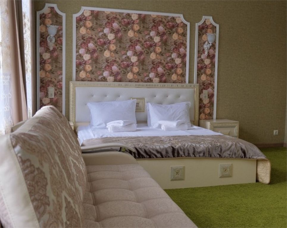 СултанЛюкс — Двухместный номер с 1 кроватью Комфорт на третьем этаже №7