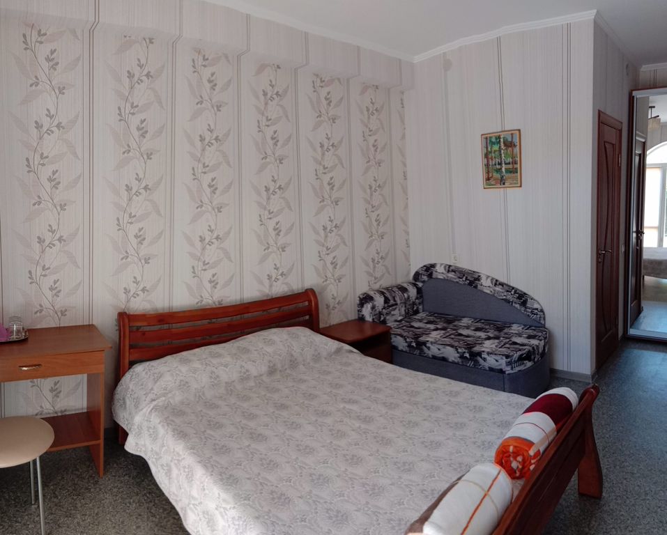 Вера-Фео — Трёхместный номер эконом-класс