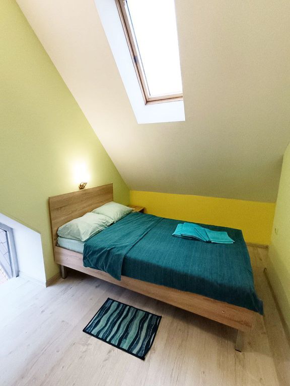 Золотой Клевер — Одноместный номер на мансардном этаже