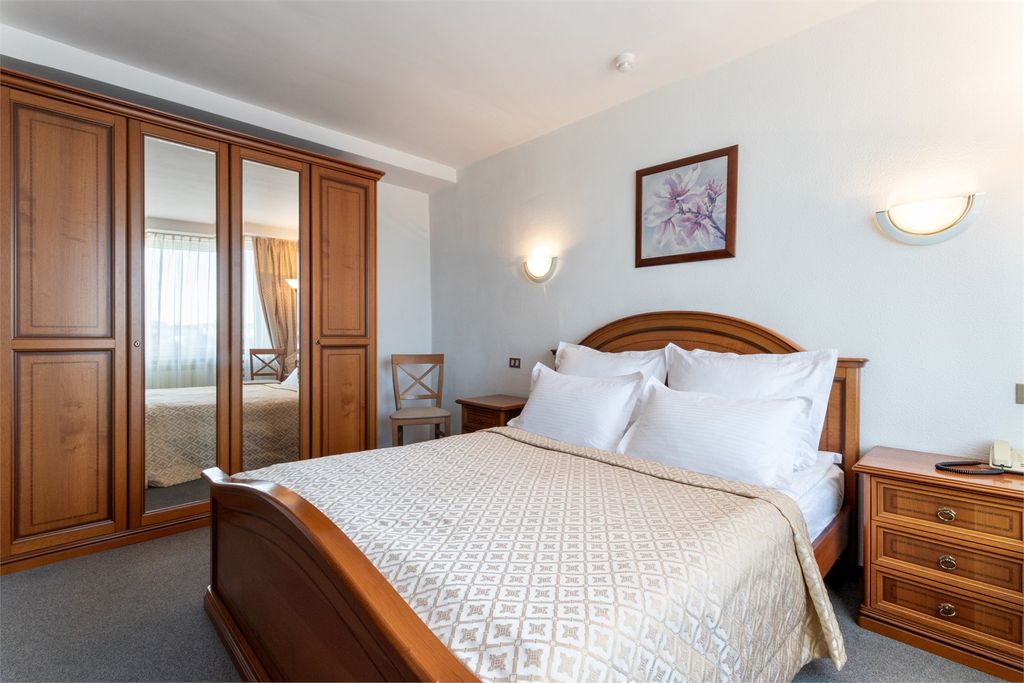 Ангара — Двухместный номер с 1 кроватью люкс