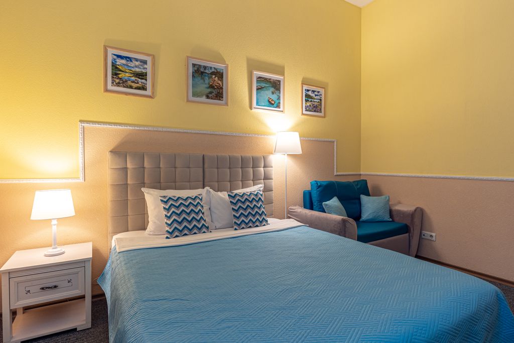 Искра — Семейный номер улучшенный