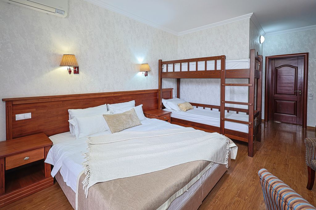 Вилла Жасмин — Семейный номер К1 стандарт 4х местный с двухъярусной кроватью