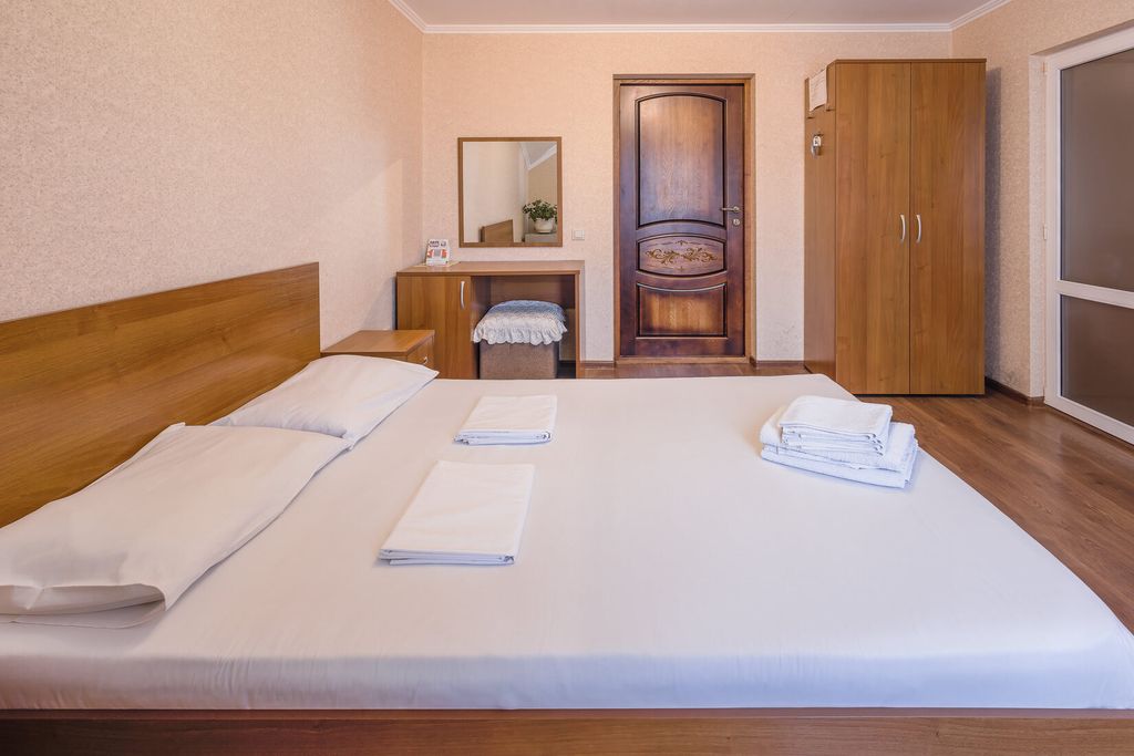 Бастион — Четырёхместный номер стандарт