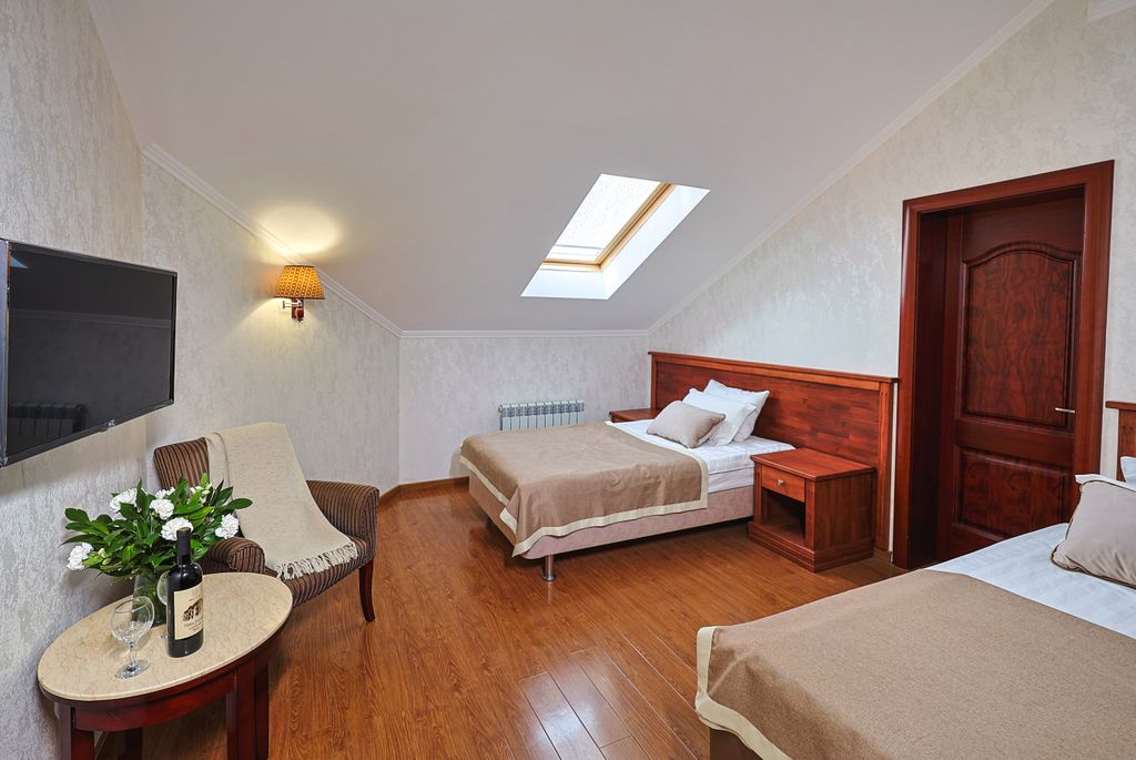 Вилла Жасмин — Двухместный номер с 2 отдельными кроватями К1 Стандарт на мансарде (без балкона)