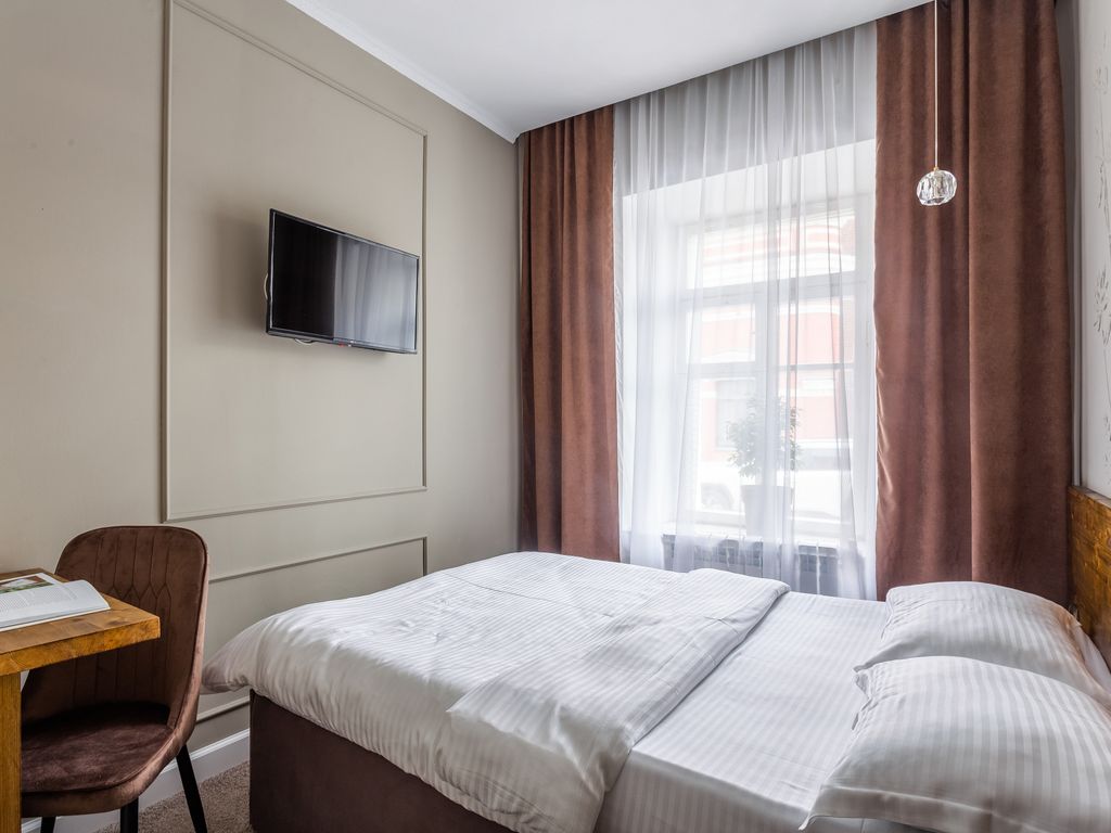 Тихонов на Ордынке — Одноместный номер стандарт у ресепшена