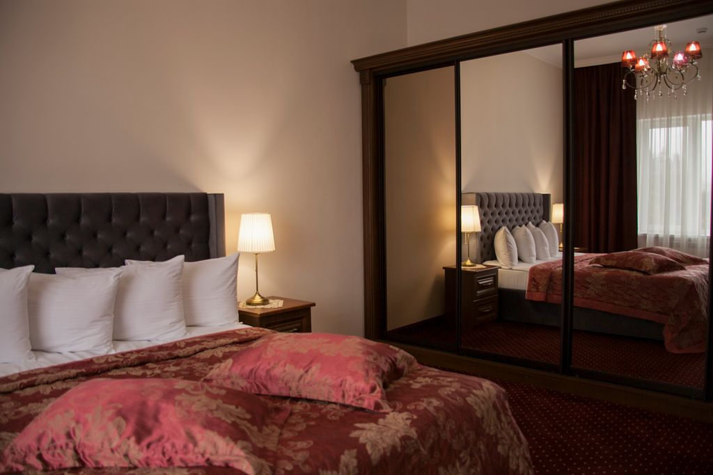 Корона — Двухместный номер с 1 кроватью люкс