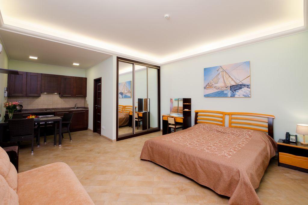 Art Hotel Koktebel Apartments — Двухместный номер с 1 кроватью Улучшенная студия