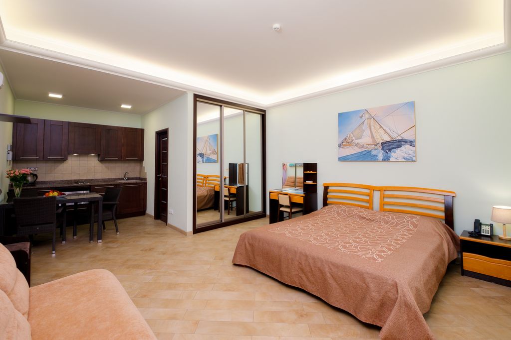 Art Hotel Koktebel Apartments — Двухместный номер с 1 кроватью Улучшенная студия