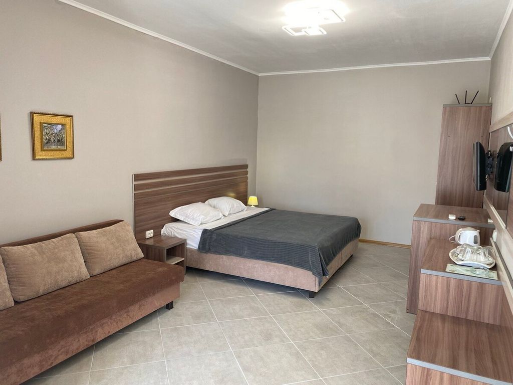 Черноморофф — Четырёхместный номер стандарт