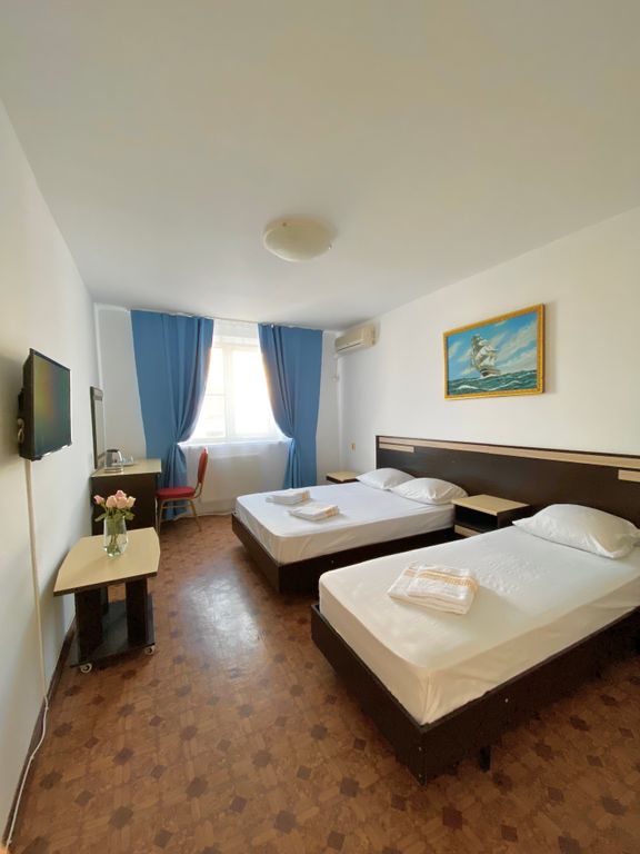 Александр Великий — Трёхместный номер стандарт