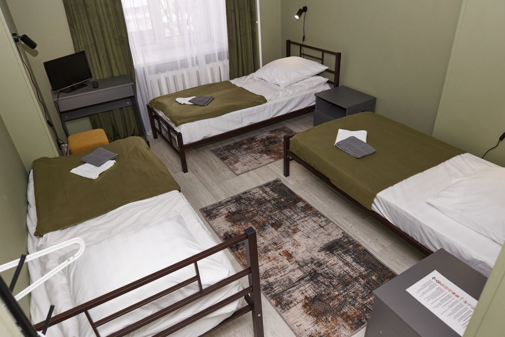 Город — Многоместный смешанный номер место в трехместном номере