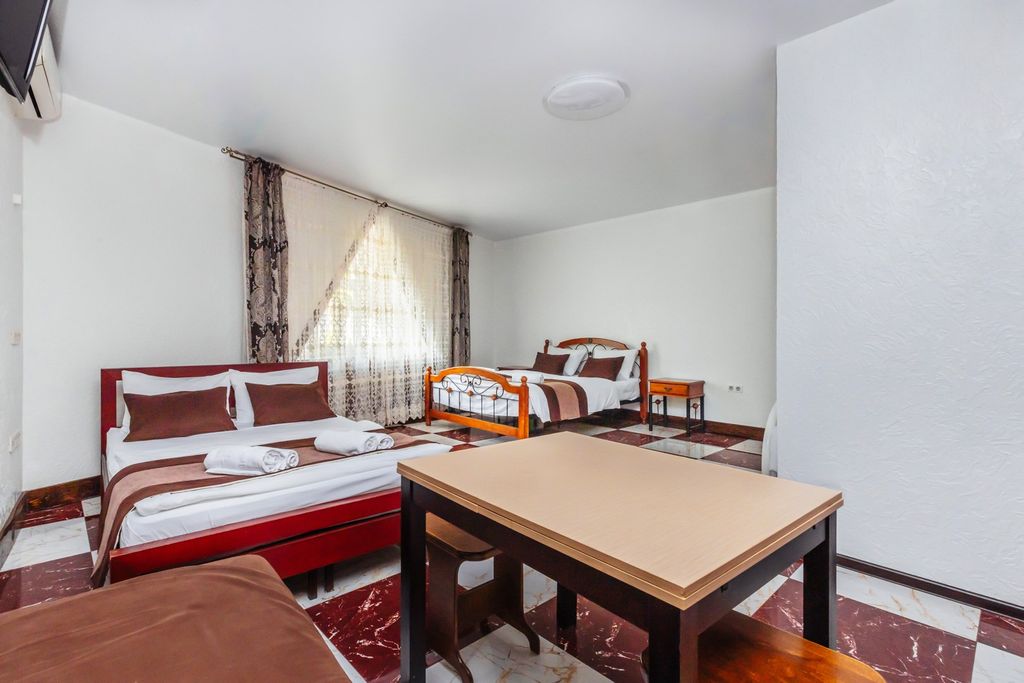 У Оксаны — Апартаменты номер 106