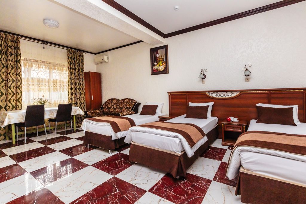 У Оксаны — Апартаменты номер 115