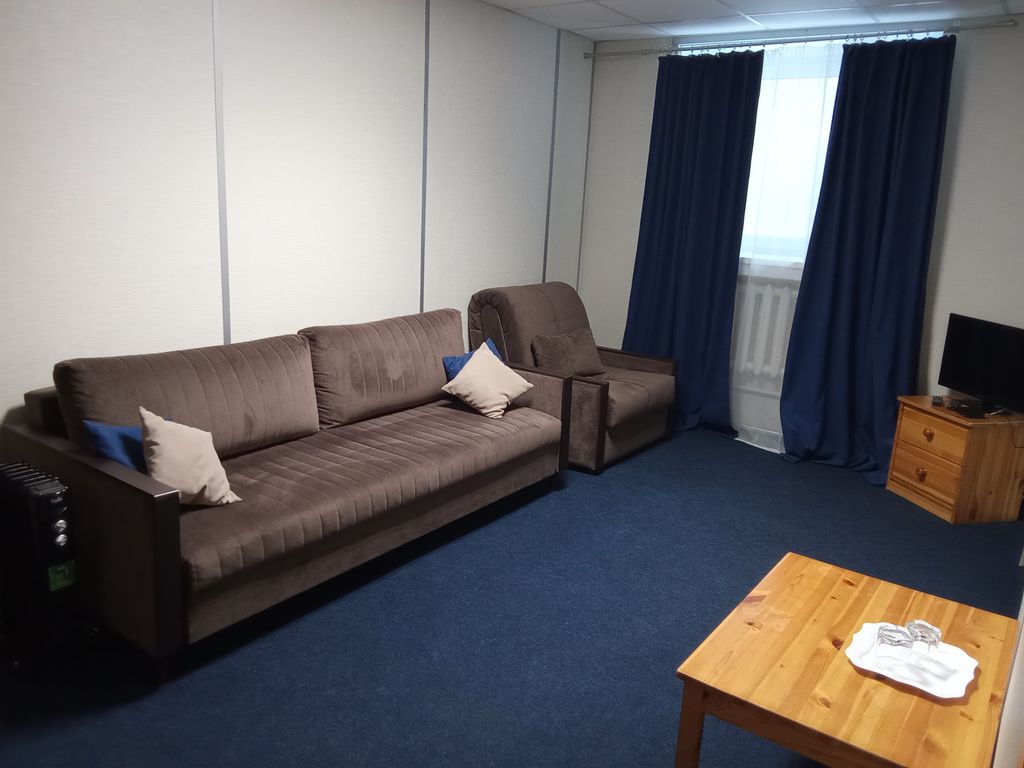 Вояж — Семейный номер двухкомнатный номер люкс с удобствами